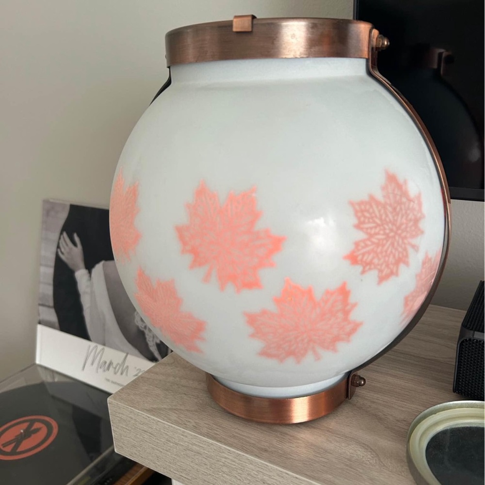 Bath and Body works Brown and White Maple Leaf Decor Candle holder